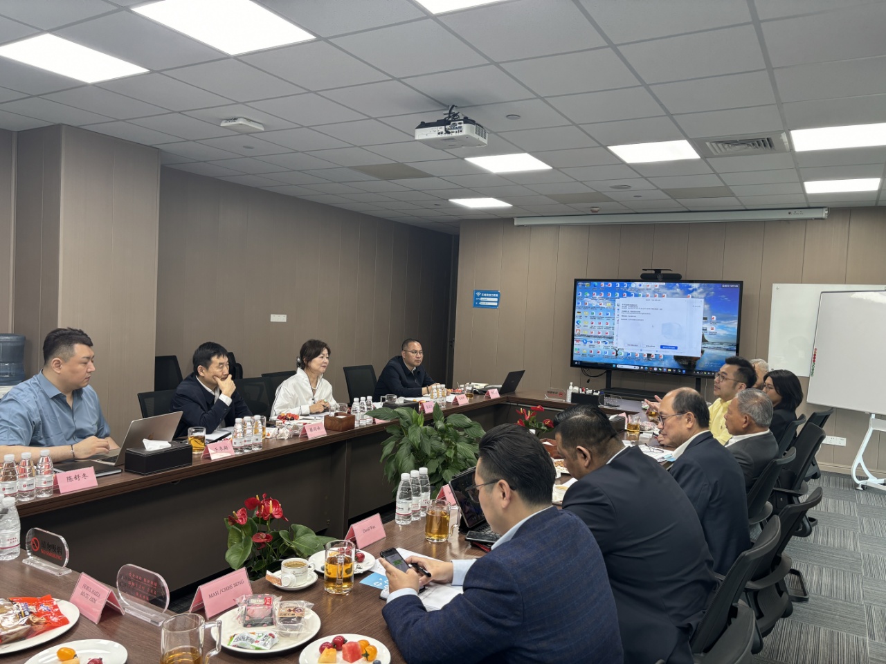 马来西亚拿督斯里代表团到访国惠环境上海总部